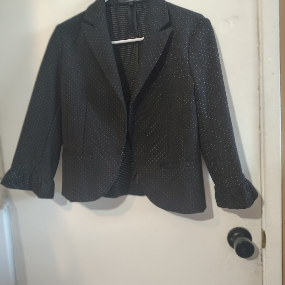 Amanda & Chelsea Black Pin-dot Tailored Blazer with Ruffle Cuffs Size 4